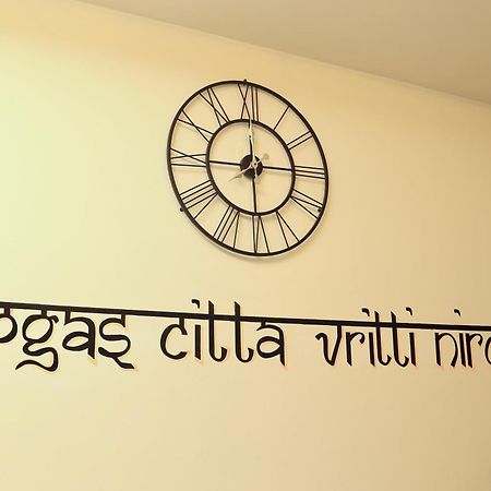 Albergue Amigosindia Nueva Delhi Exterior foto
